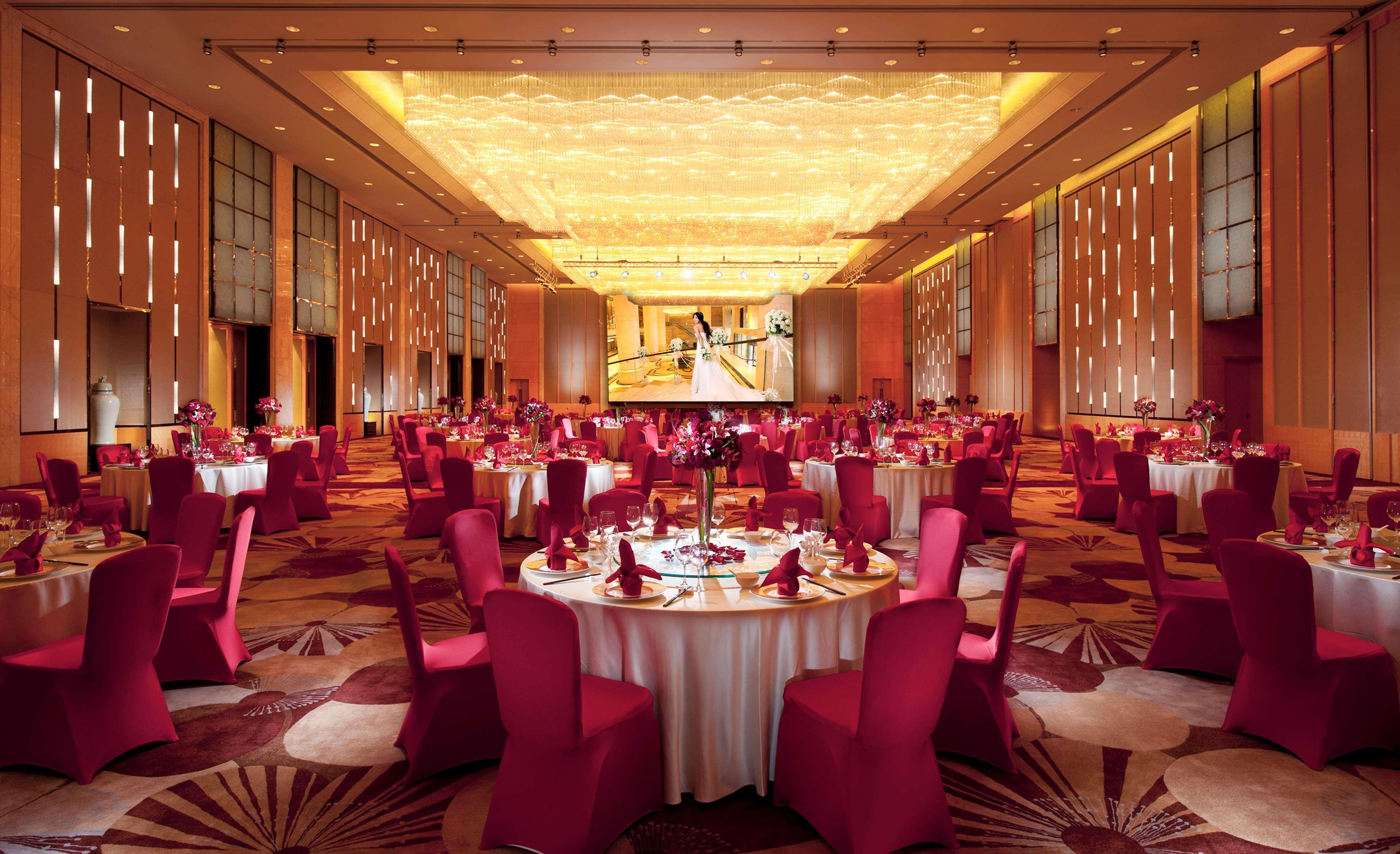 Hilton Guangzhou Baiyun - Free Shuttle For Canton Fair Period, Close To Luhu Golf Club & Leather Market Exterior foto