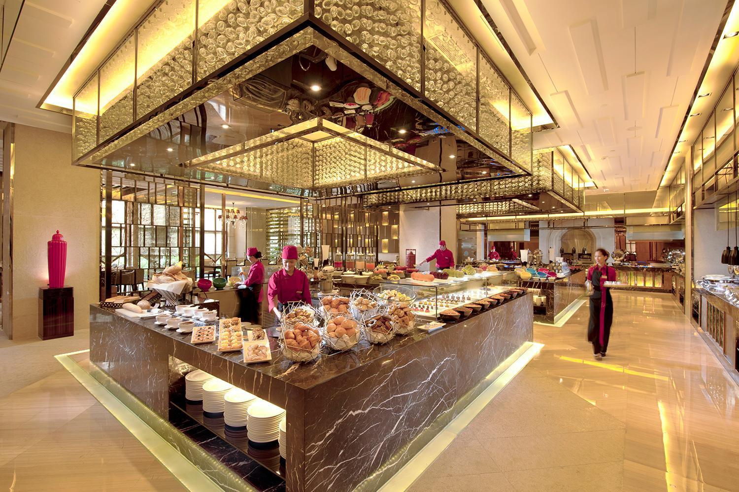 Hilton Guangzhou Baiyun - Free Shuttle For Canton Fair Period, Close To Luhu Golf Club & Leather Market Exterior foto