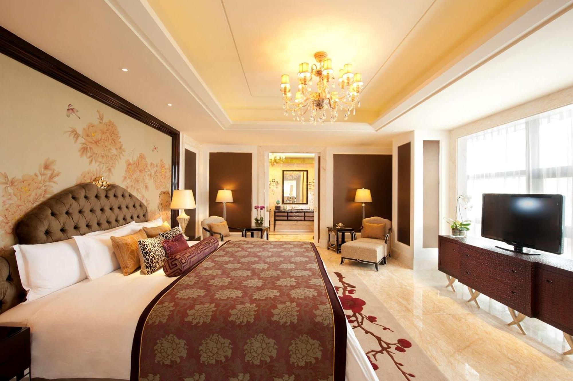 Hilton Guangzhou Baiyun - Free Shuttle For Canton Fair Period, Close To Luhu Golf Club & Leather Market Exterior foto