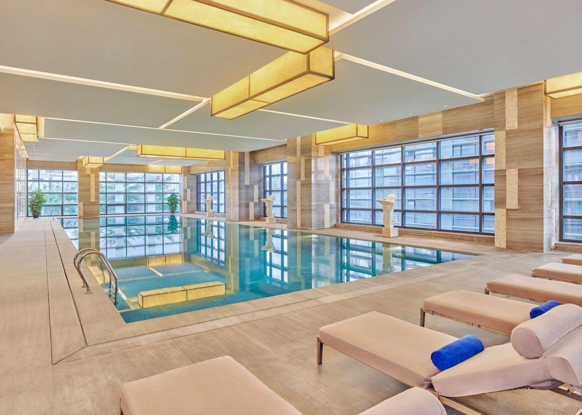 Hilton Guangzhou Baiyun - Free Shuttle For Canton Fair Period, Close To Luhu Golf Club & Leather Market Exterior foto