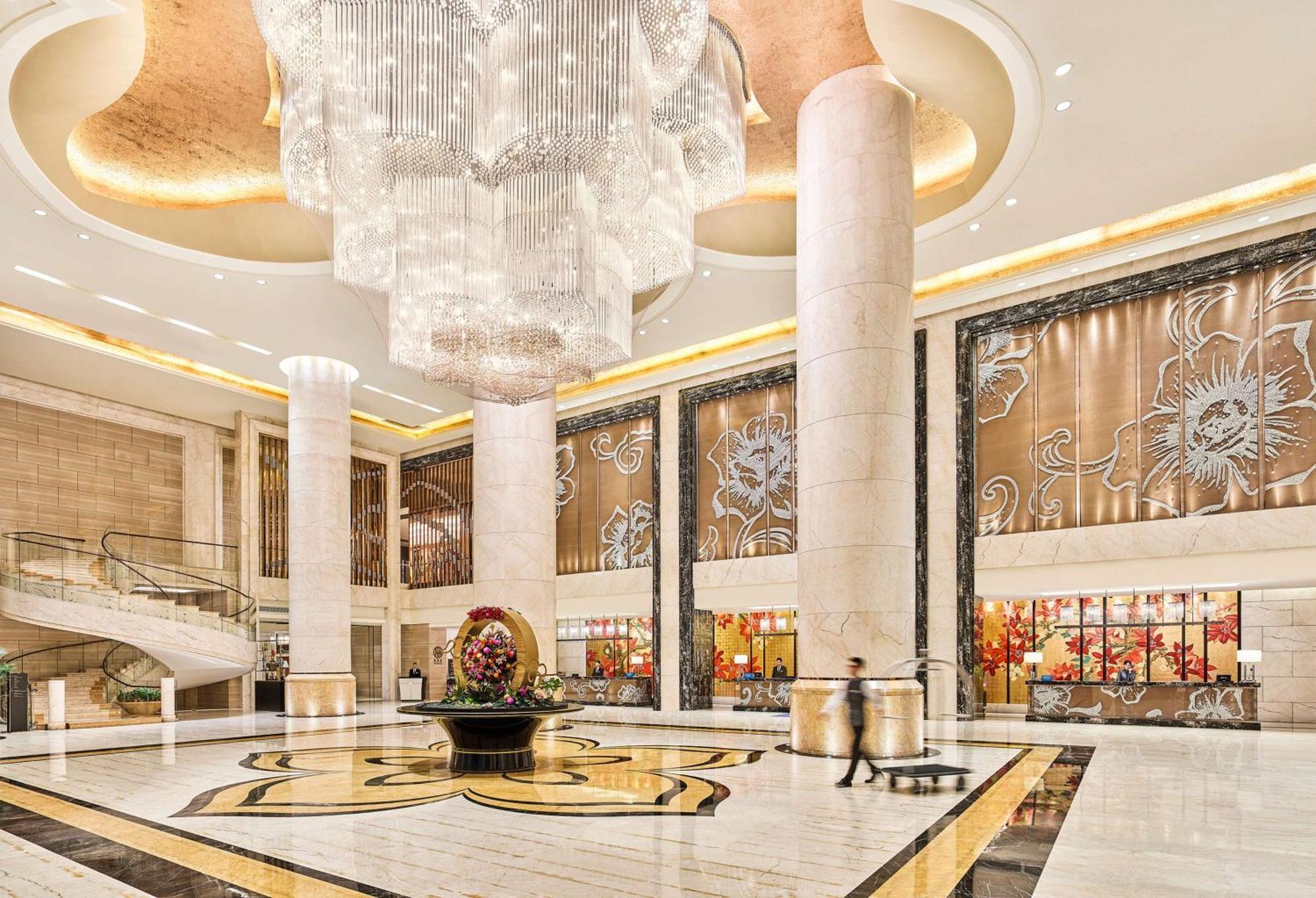 Hilton Guangzhou Baiyun - Free Shuttle For Canton Fair Period, Close To Luhu Golf Club & Leather Market Exterior foto