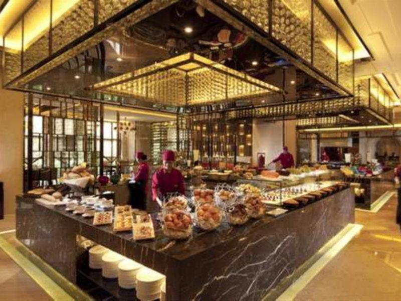 Hilton Guangzhou Baiyun - Free Shuttle For Canton Fair Period, Close To Luhu Golf Club & Leather Market Exterior foto